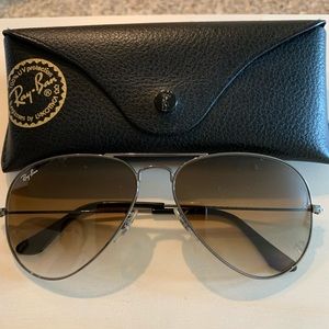Ray-ban gray aviator sunglasses